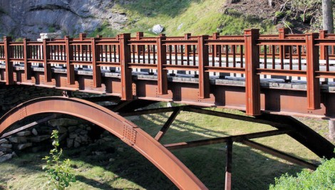Mountain Top Resorts Bridges